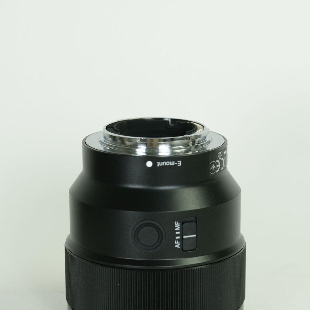 SONY FE 85mm F1.8 SEL85F18