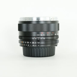 Carl Zeiss Planar T* 50mm F1.4 ZF.2 [ニコンF用]