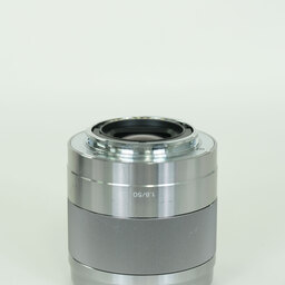 SONY E 50mm F1.8 OSS SEL50F18