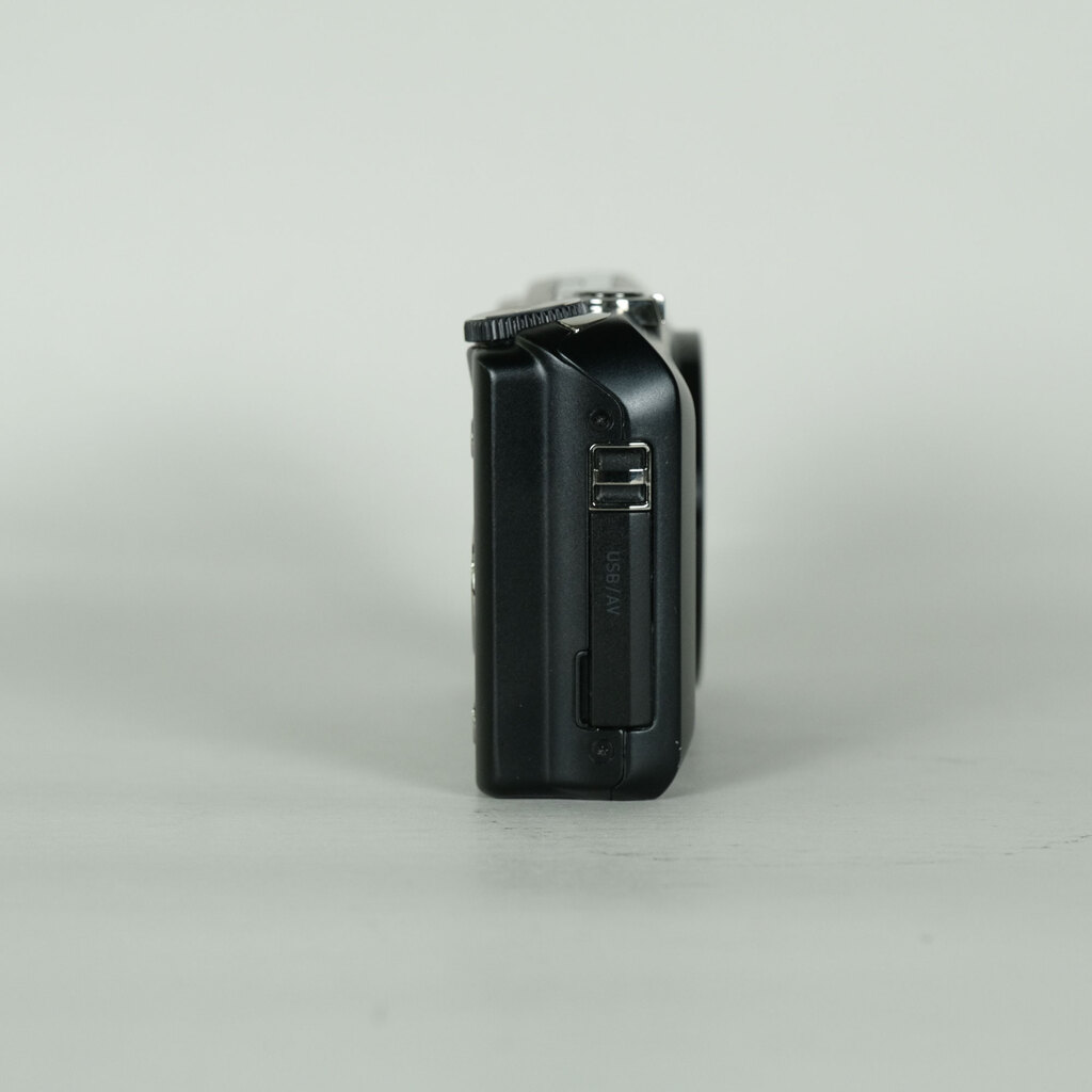 CASIO EXILIM EX-H30 ブラックの出品 | ONE SCENE（ワンシーン）