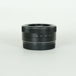 Panasonic LUMIX G VARIO 12-32mm / F3.5-5.6 ASPH. / MEGA O.I.S.