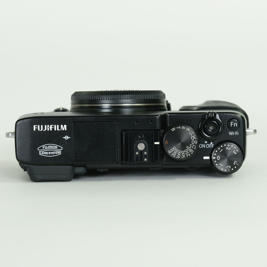 FUJIFILM X-E2