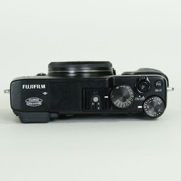FUJIFILM X-E2