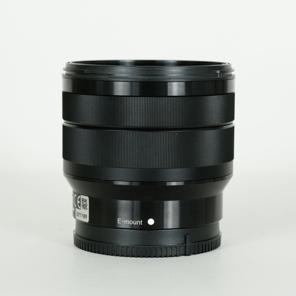 SONY E 10-18mm F4 OSS SEL1018