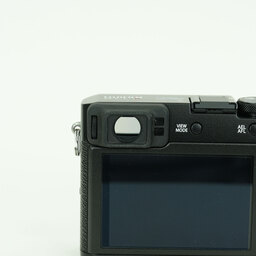 FUJIFILM X100F ブラック FUJIFILM X100F ブラック