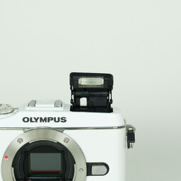 OLYMPUS PEN E-P3 ボディ ホワイト