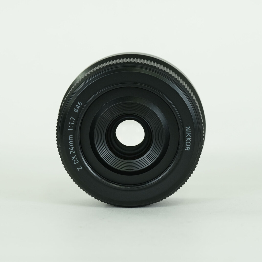 Nikon NIKKOR Z DX 24mm f/1.7 Nikon NIKKOR Z DX 24mm f/1.7