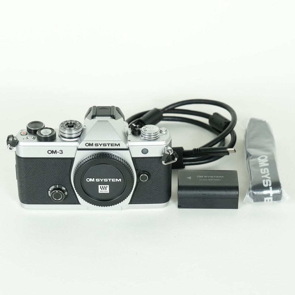 OM SYSTEM OM-3 [�{�f�B]