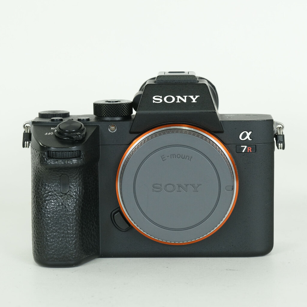 SONY α7R III(ILCE-7RM3) SONY α7R III(ILCE-7RM3)