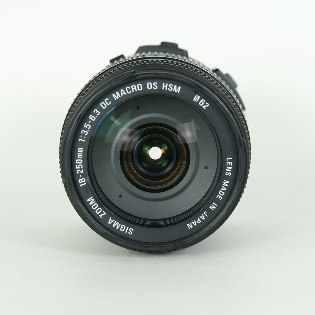 SIGMA 18-250mm F3.5-6.3 DC MACRO OS HSM (キヤノンEF用)