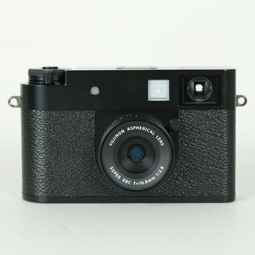 FUJIFILM X half X-HF1