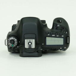 Canon EOS 80D Canon EOS 80D
