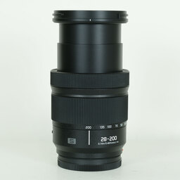 Panasonic LUMIX S 28-200mm F4-7.1 MACRO O.I.S. Panasonic LUMIX S 28-200mm F4-7.1 MACRO O.I.S.