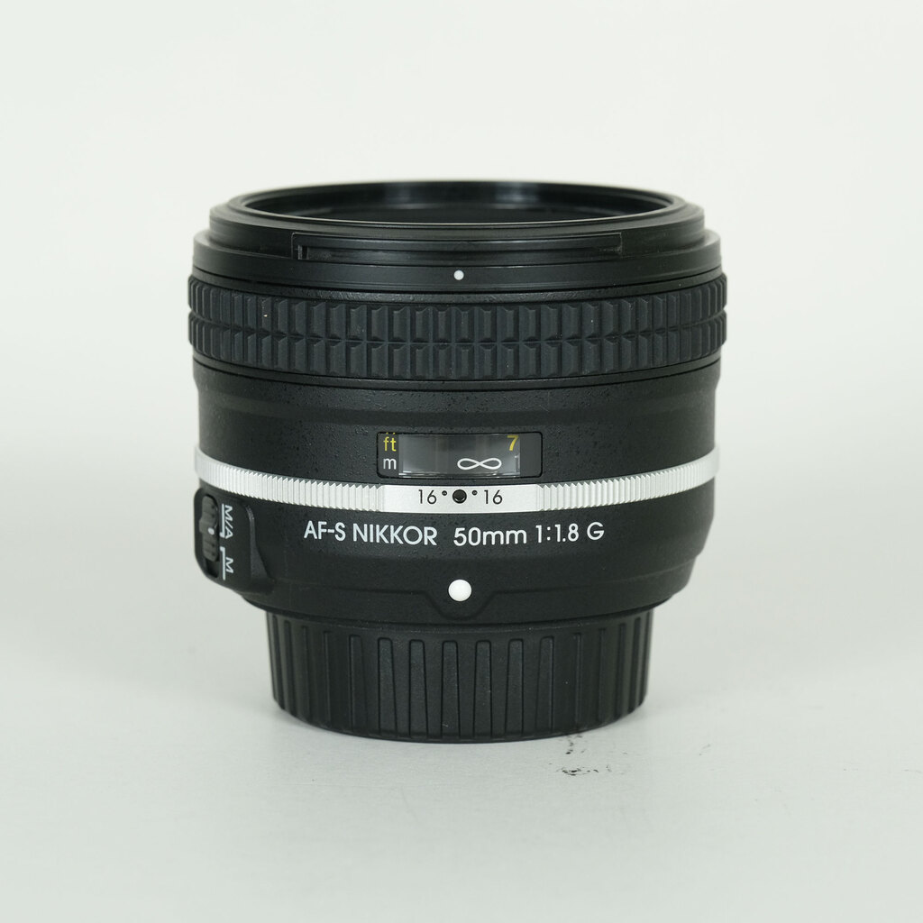 Nikon AF-S NIKKOR 50mm f/1.8G レンズ 中古 AF-S NIKKOR 50mm f/1.8G Special Edition 中古価格比較 - 価格.com