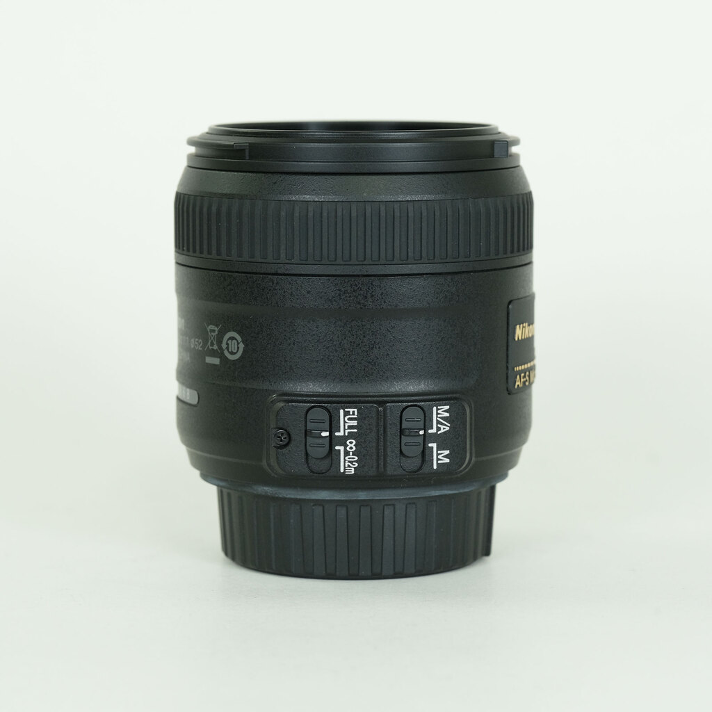 Nikon AF-S DX Micro NIKKOR 40mm f/2.8G