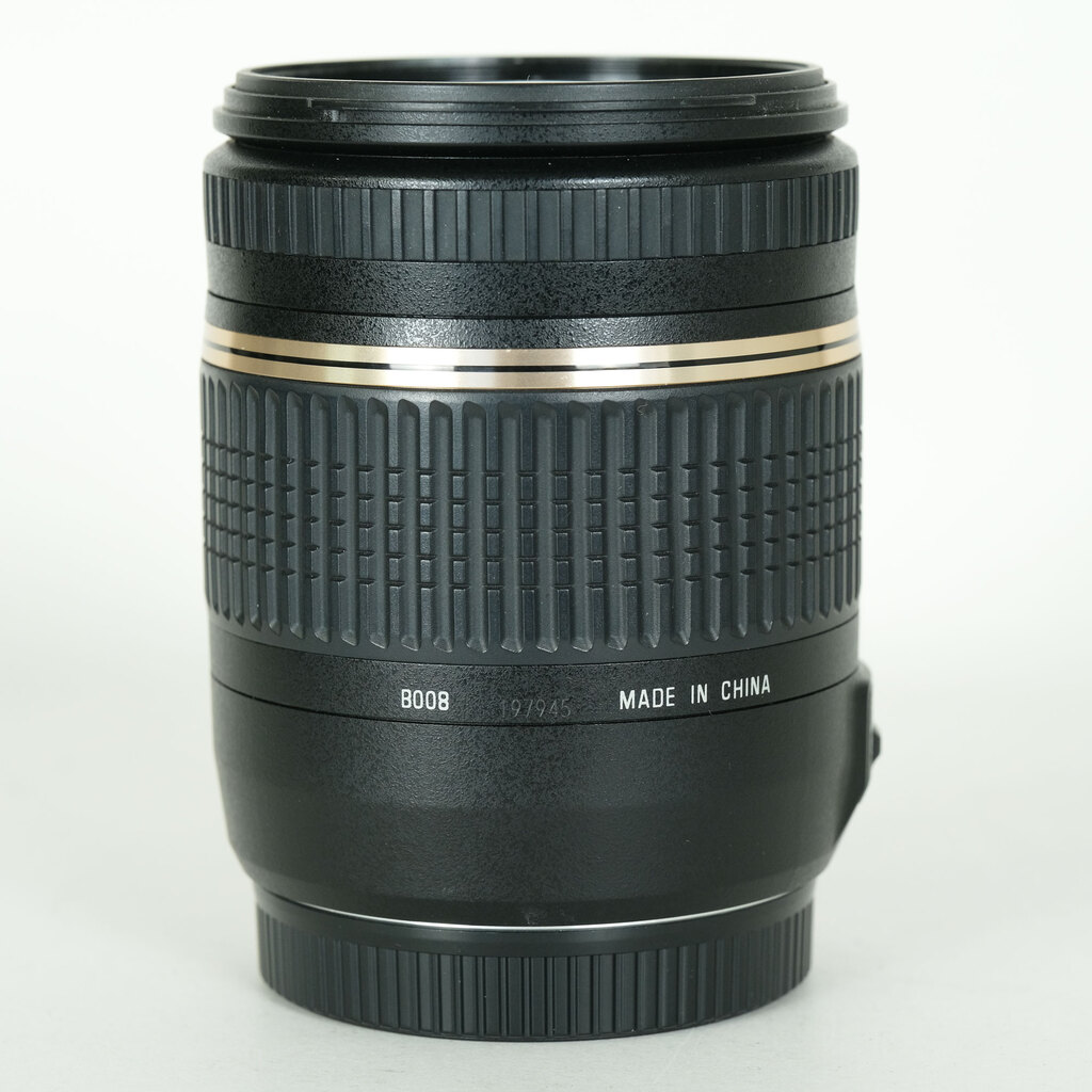 TAMRON 18-270mm F3.5-6.3 DiII VC PZD/Model B008E（キヤノンEF用）