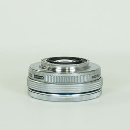 OLYMPUS M.ZUIKO DIGITAL ED 14-42mm F3.5-5.6 EZ シルバー