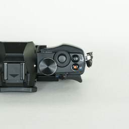 OLYMPUS OM-D E-M5 ボディ ブラック