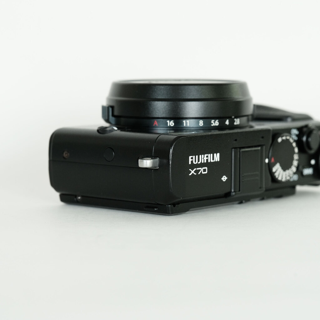 FUJIFILM X70 ブラック