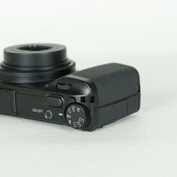 RICOH GR IV