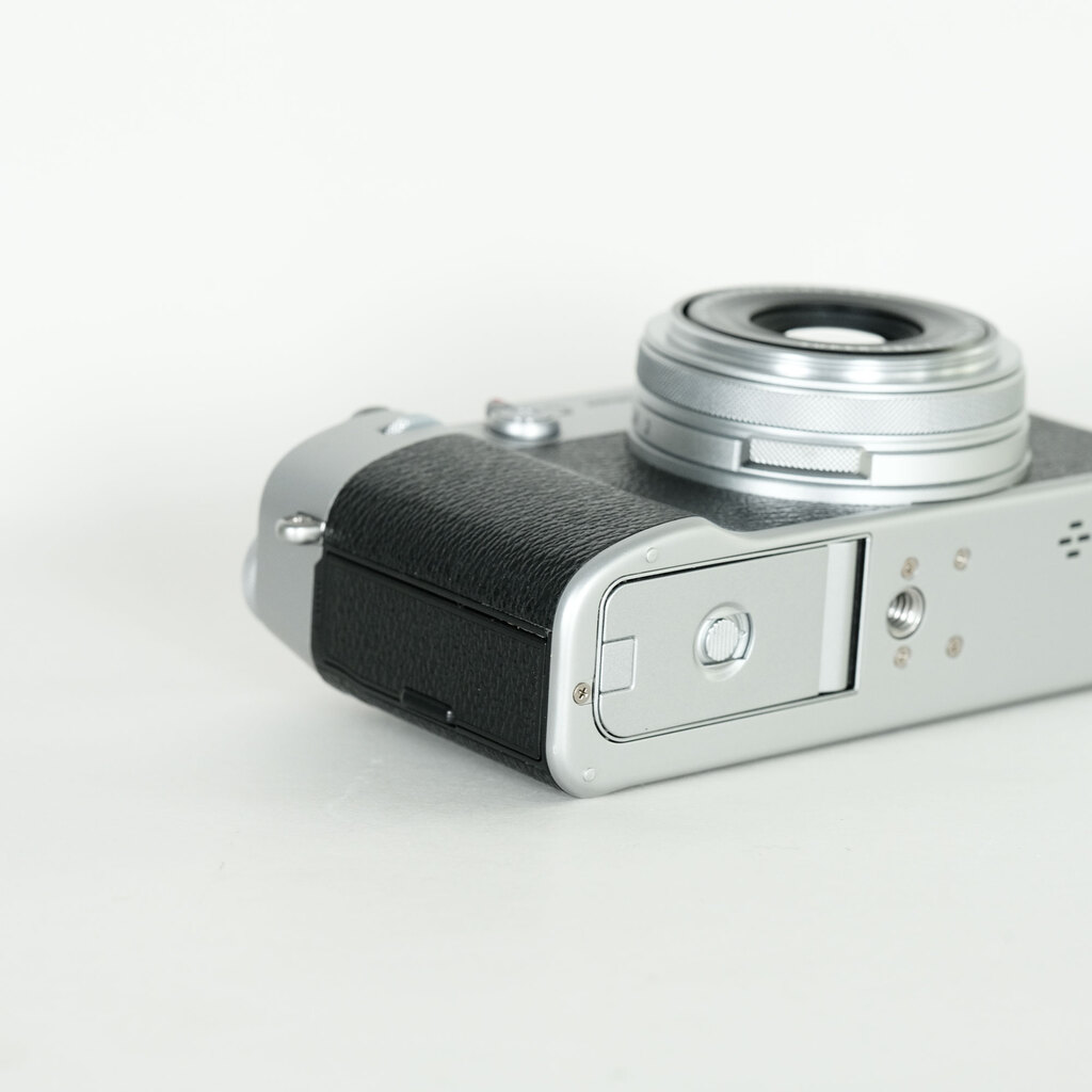 FUJIFILM X100V シルバー