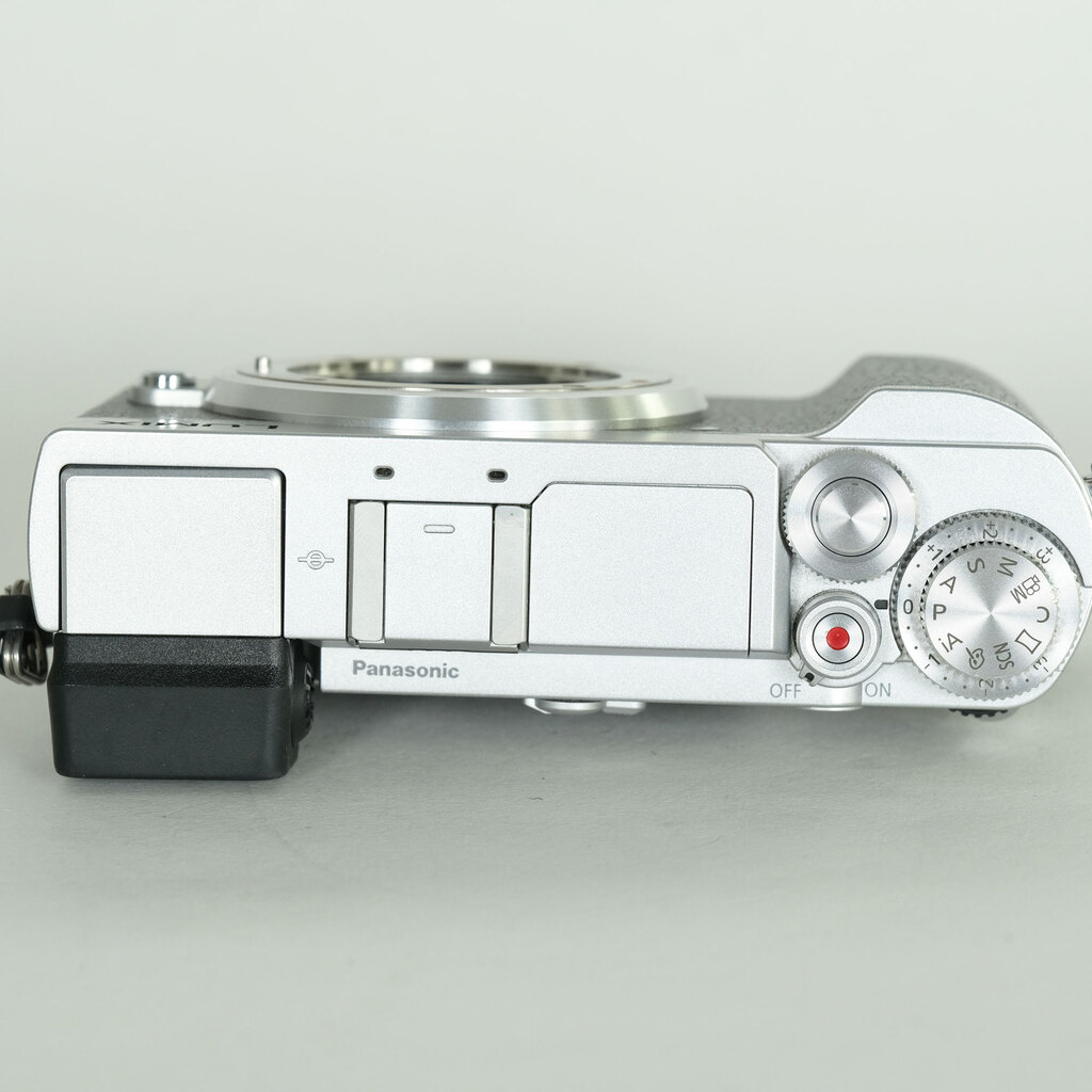 Panasonic LUMIX DC-GX7MK3 シルバー