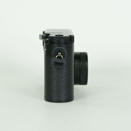 FUJIFILM X half X-HF1