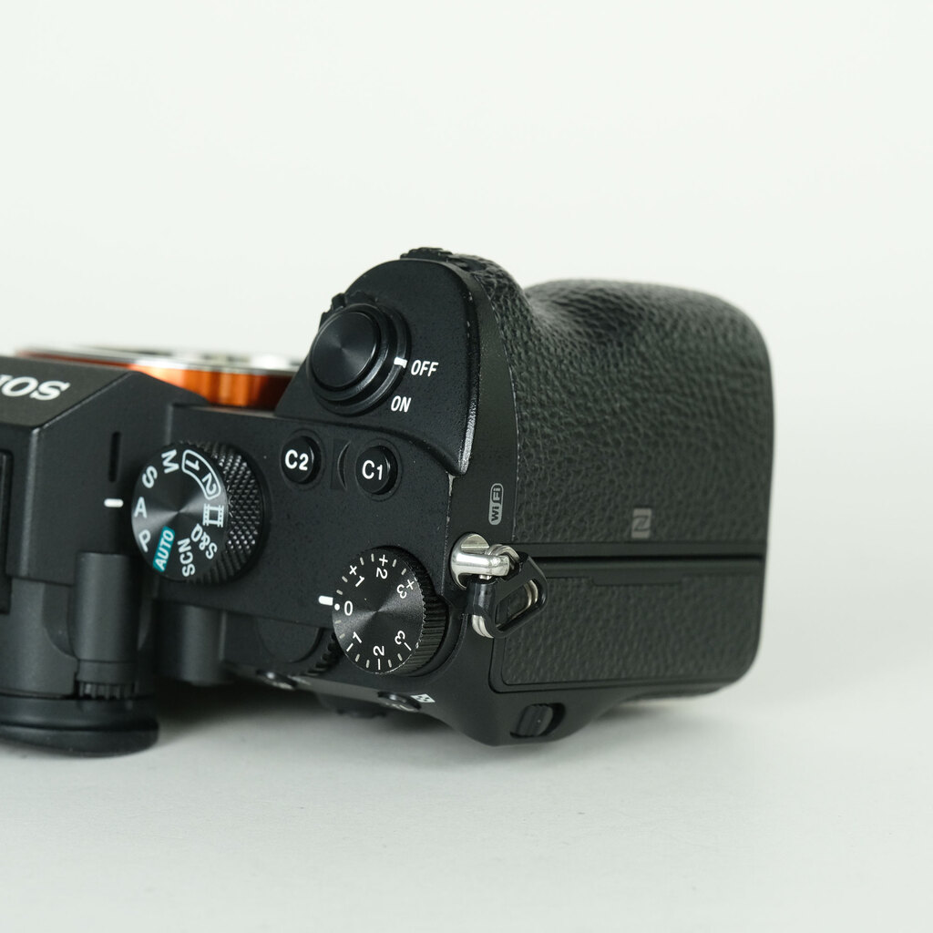SONY α7 III(ILCE-7M3) SONY α7 III(ILCE-7M3)