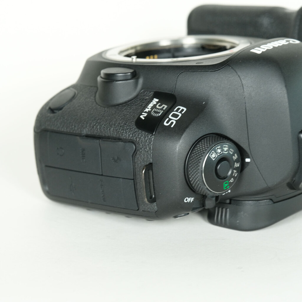 Canon EOS 5D Mark IV Canon EOS 5D Mark IV