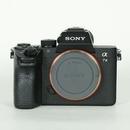 SONY α7 III（ILCE-7M3）の出品 | ONE SCENE（ワンシーン）
