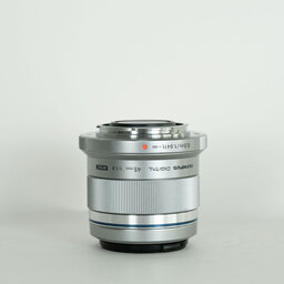 OLYMPUS M.ZUIKO DIGITAL 45mm F1.8