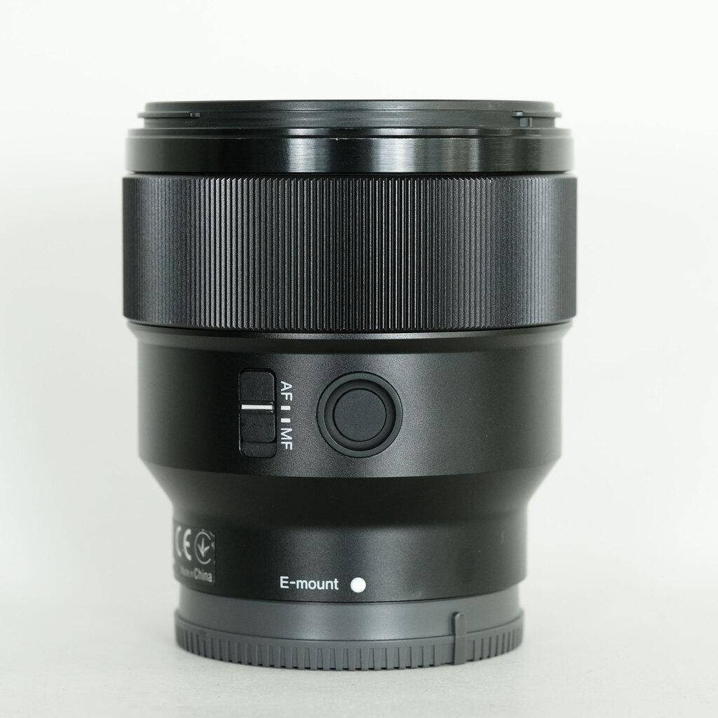 SONY FE 85mm F1.8 SEL85F18