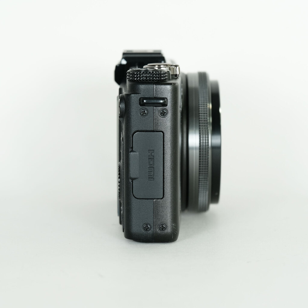 OLYMPUS XZ-1 ブラック