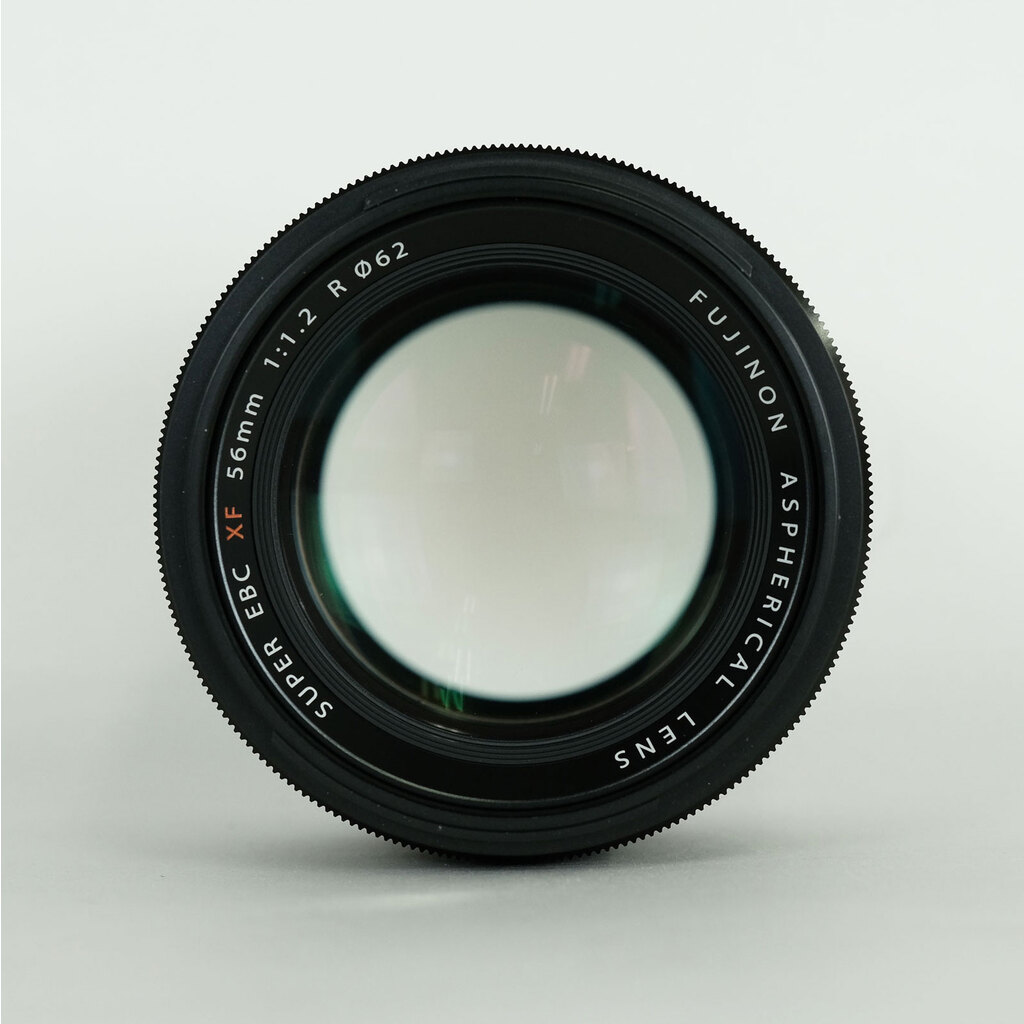FUJIFILM XF56mmF1.2 R
