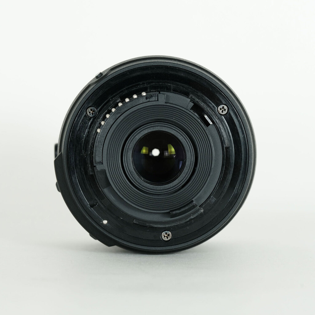 Nikon AF-S DX NIKKOR 18-55mm f3.5-5.6G VR IIの出品 | ONE SCENE