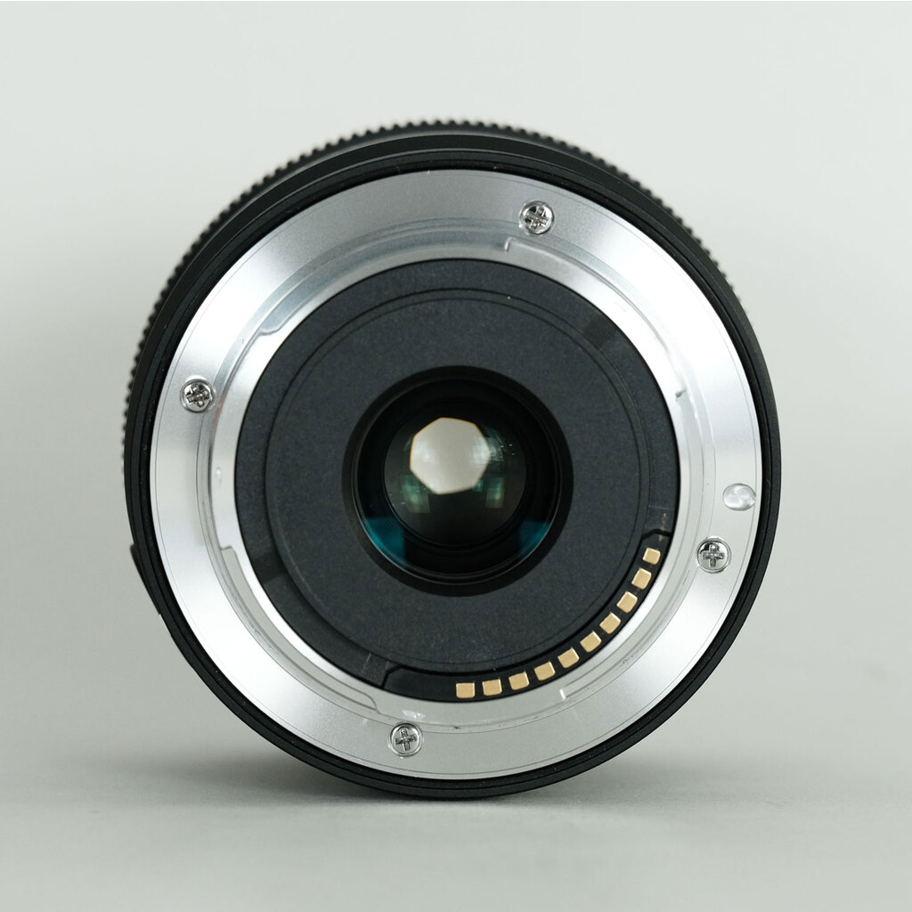 SONY E 11mm F1.8 SEL11F18