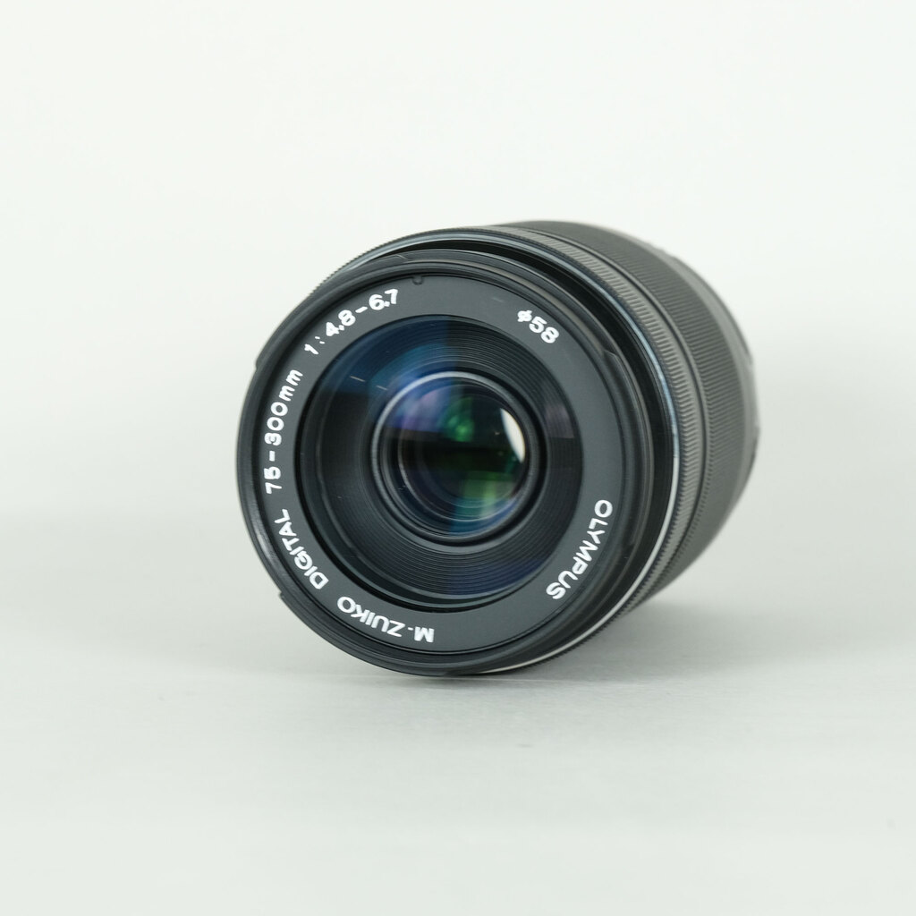 OLYMPUS M.ZUIKO DIGITAL ED 75-300mm F4.8-6.7 IIの出品 | ONE SCENE