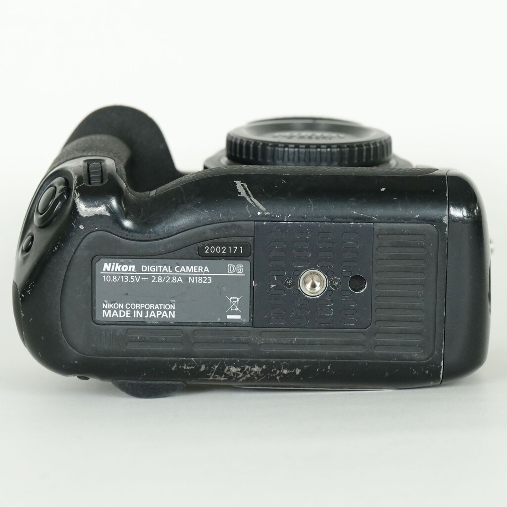 Nikon D6 ボディ