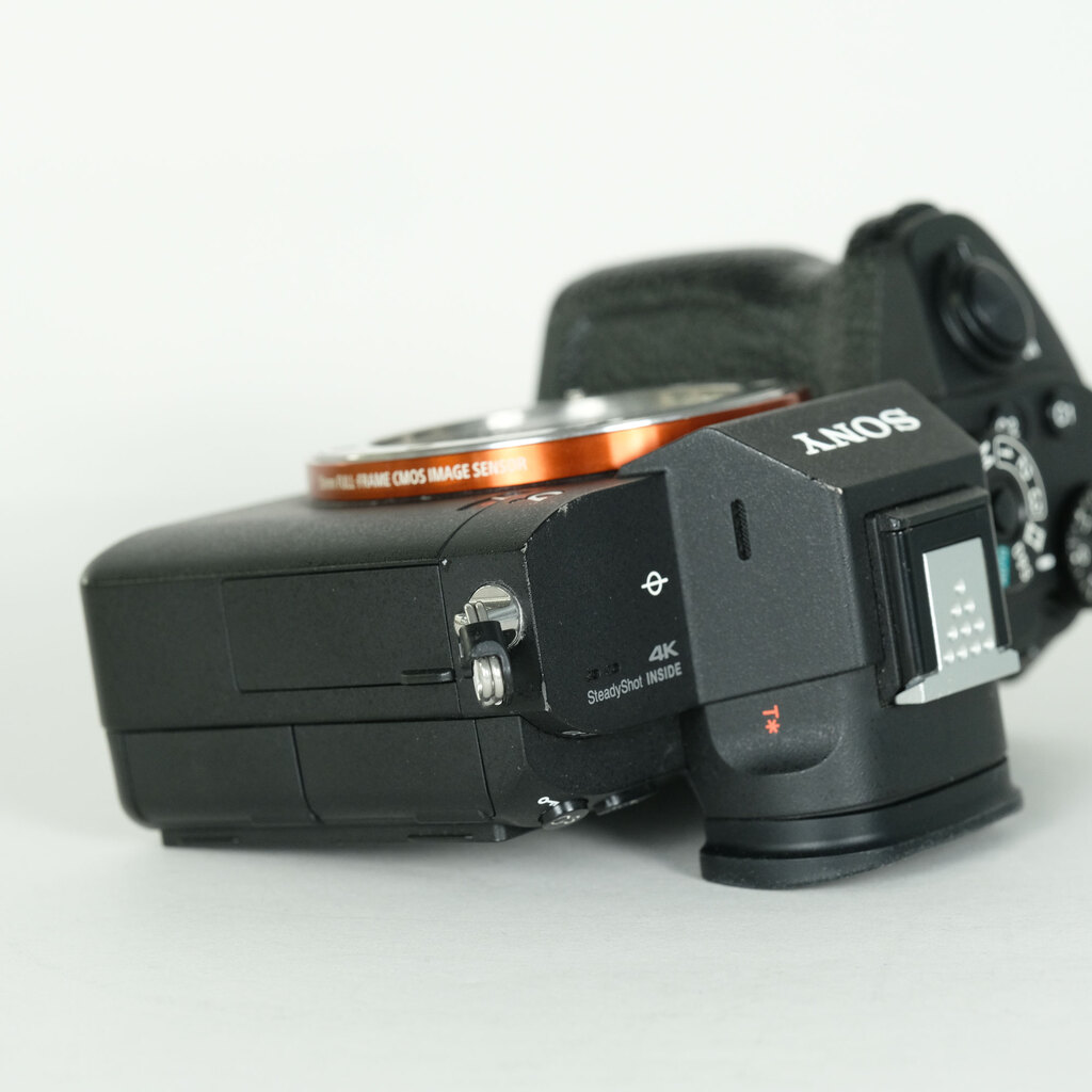 SONY α7R III（ILCE-7RM3）の出品 | ONE SCENE（ワンシーン）