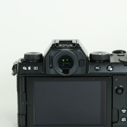 FUJIFILM X-S10