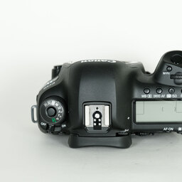 Canon EOS 5D Mark IV