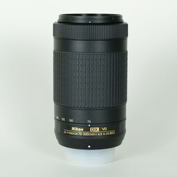 Nikon AF-P DX NIKKOR 70-300mm f/4.5-6.3G ED VR Nikon AF-P DX NIKKOR 70-300mm f/4.5-6.3G ED VR
