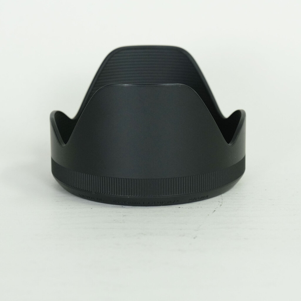 SIGMA 18-300mm F3.5-6.3 DC MACRO OS HSM｜Contemporary [キヤノンEF用]