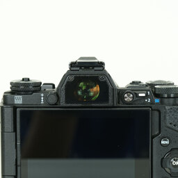 OLYMPUS OM-D E-M5 Mark II