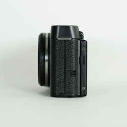 FUJIFILM X-M1 ボディ ブラック