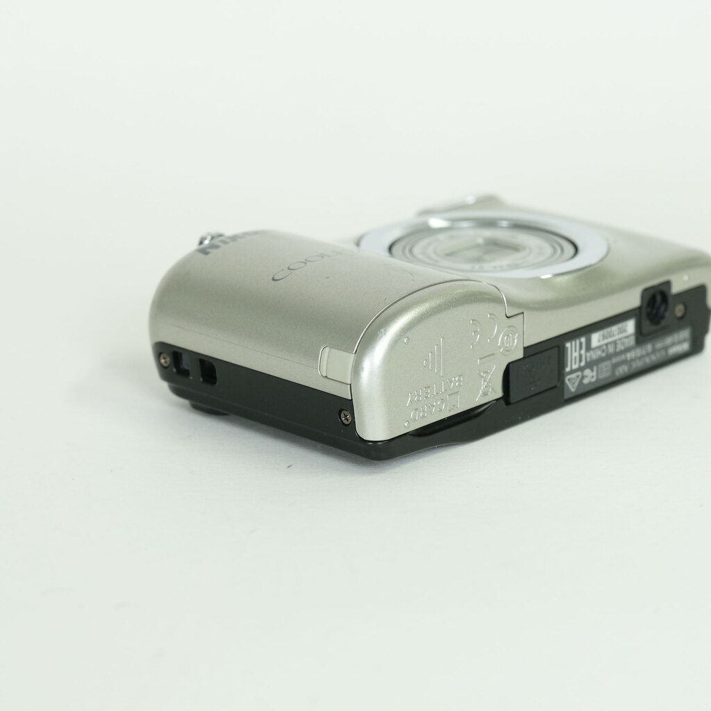 Nikon COOLPIX A10 シルバー