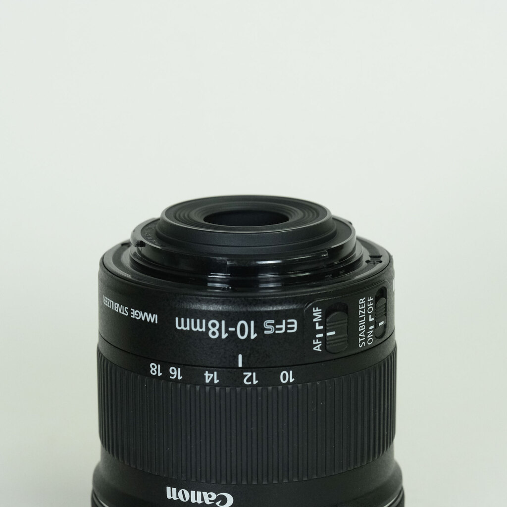 Canon EF-S10-18mm F4.5-5.6 IS STM