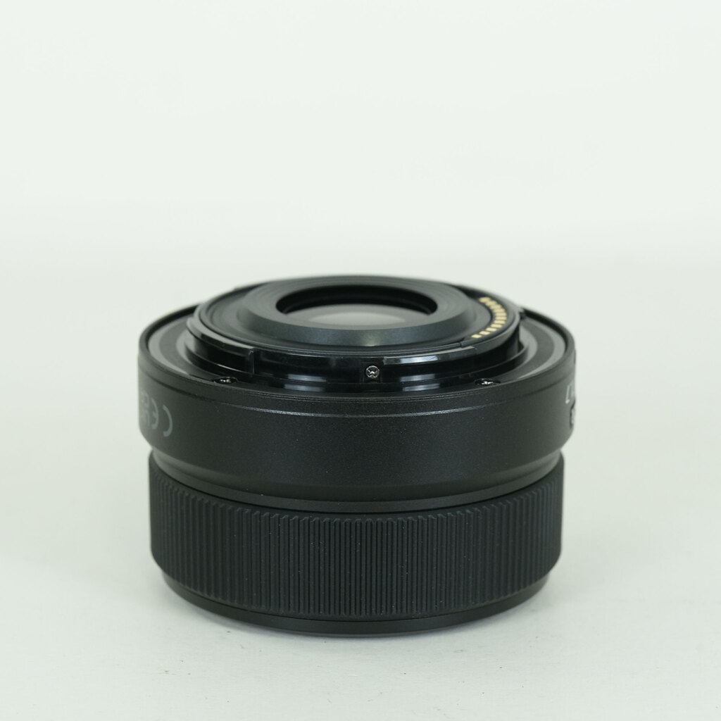 Nikon NIKKOR Z DX 24mm f/1.7 Nikon NIKKOR Z DX 24mm f/1.7