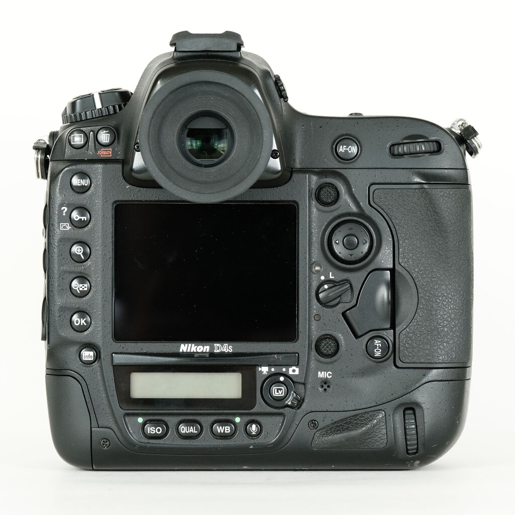 Nikon D4S