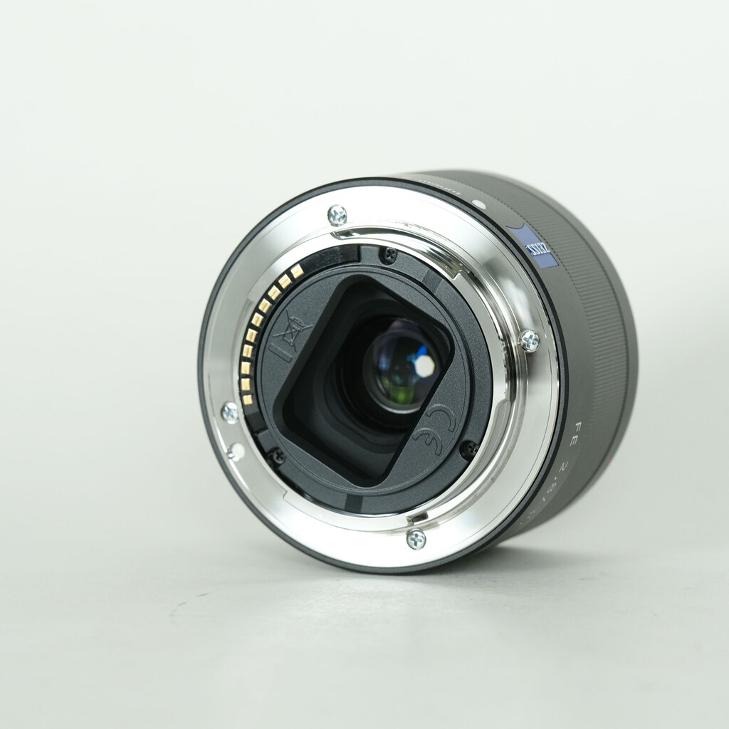 SONY Sonnar T* FE 35mm F2.8 ZA SEL35F28Z SONY Sonnar T* FE 35mm F2.8 ZA SEL35F28Z